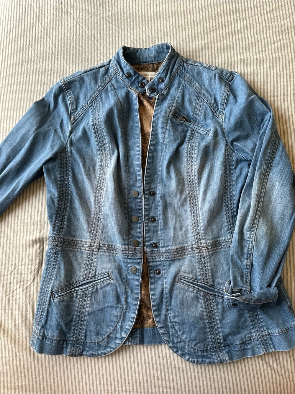Vintage Light Blue Denim Jacket – Casual Stand-Collar Coat